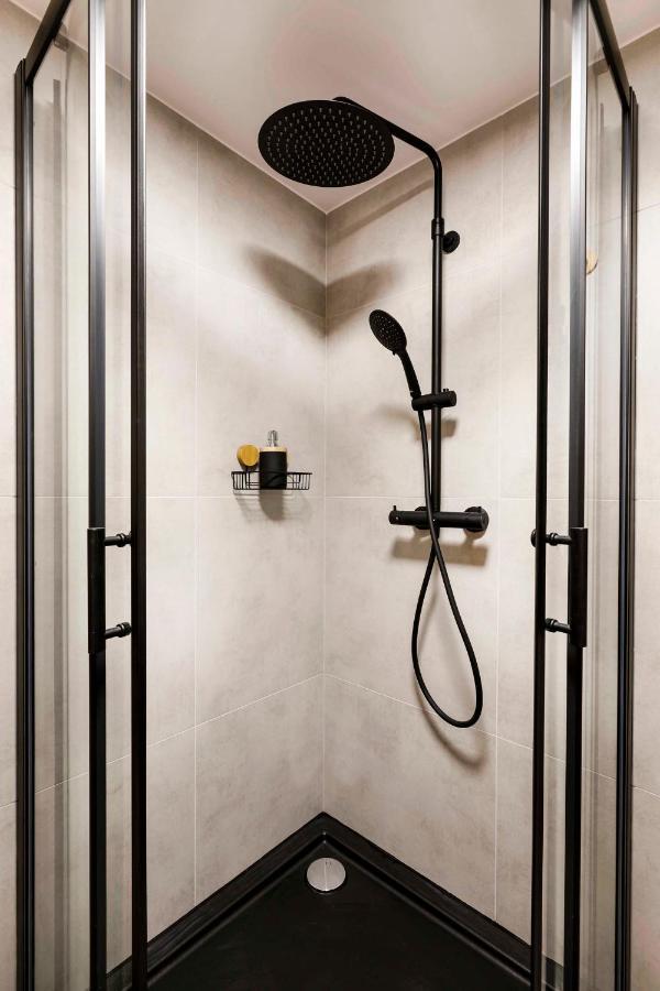 Charming Studio With Kitchen - Old Town, Main Station Krakow Exterior photo